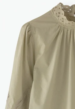 Button-Back Blouse*Wrap London Shop
