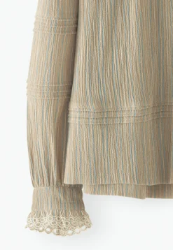 Embroidered Blouse*Wrap London Flash Sale