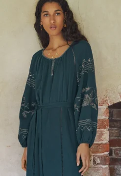 Embroidered Maxi-Dress*Wrap London Shop
