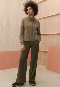 Funnel-Neck Sweatshirt*Wrap London Clearance