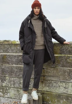 High-Neck Sweater*Wrap London Clearance