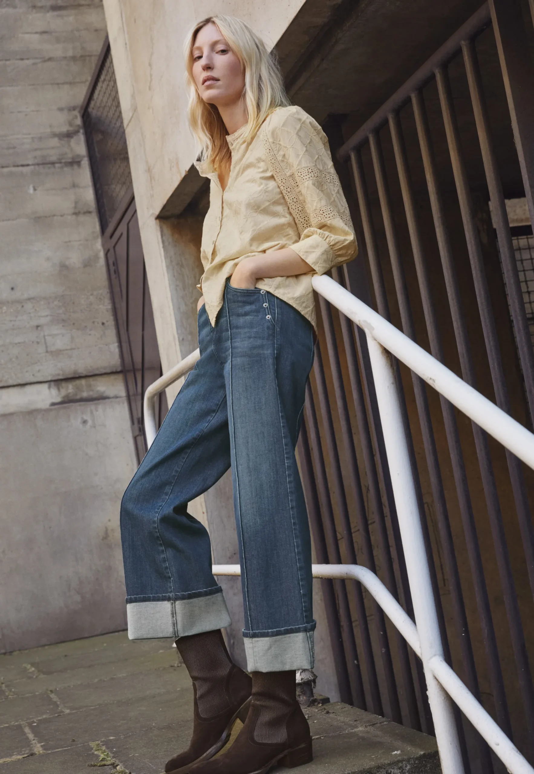 Schiffli Blouse*Wrap London Hot