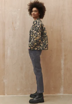 Tapered Jeans*Wrap London Store