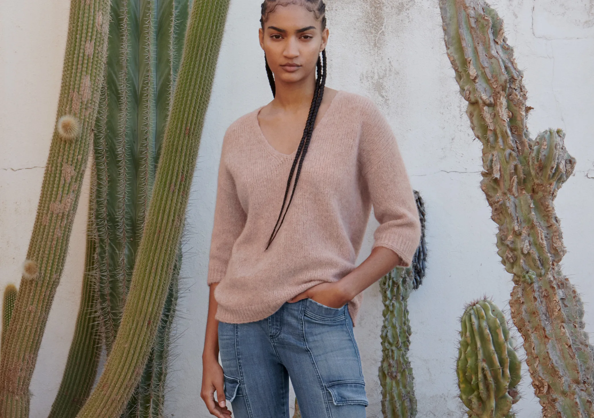 V-Neck Sweater*Wrap London Store