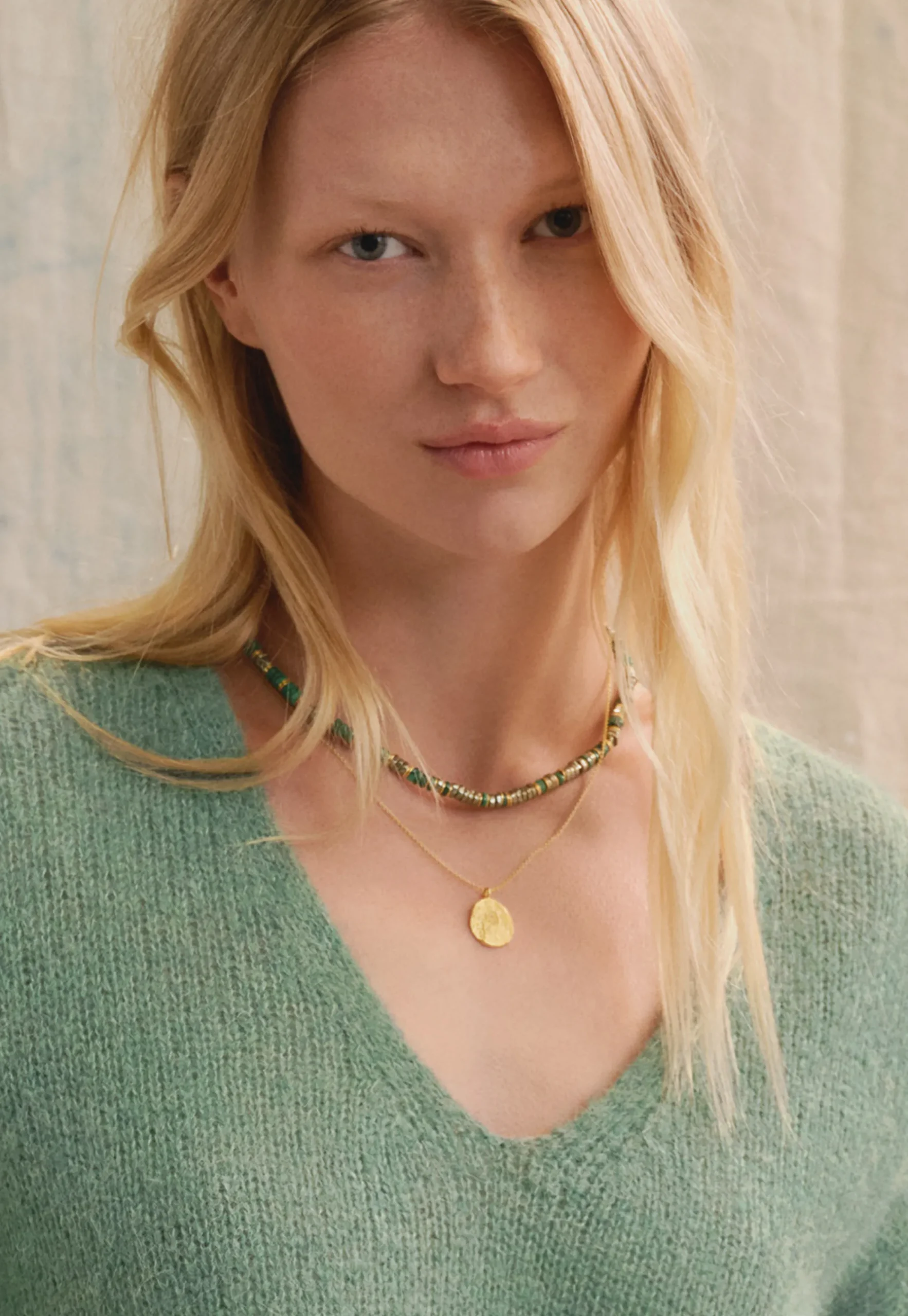V-Neck Sweater*Wrap London Hot