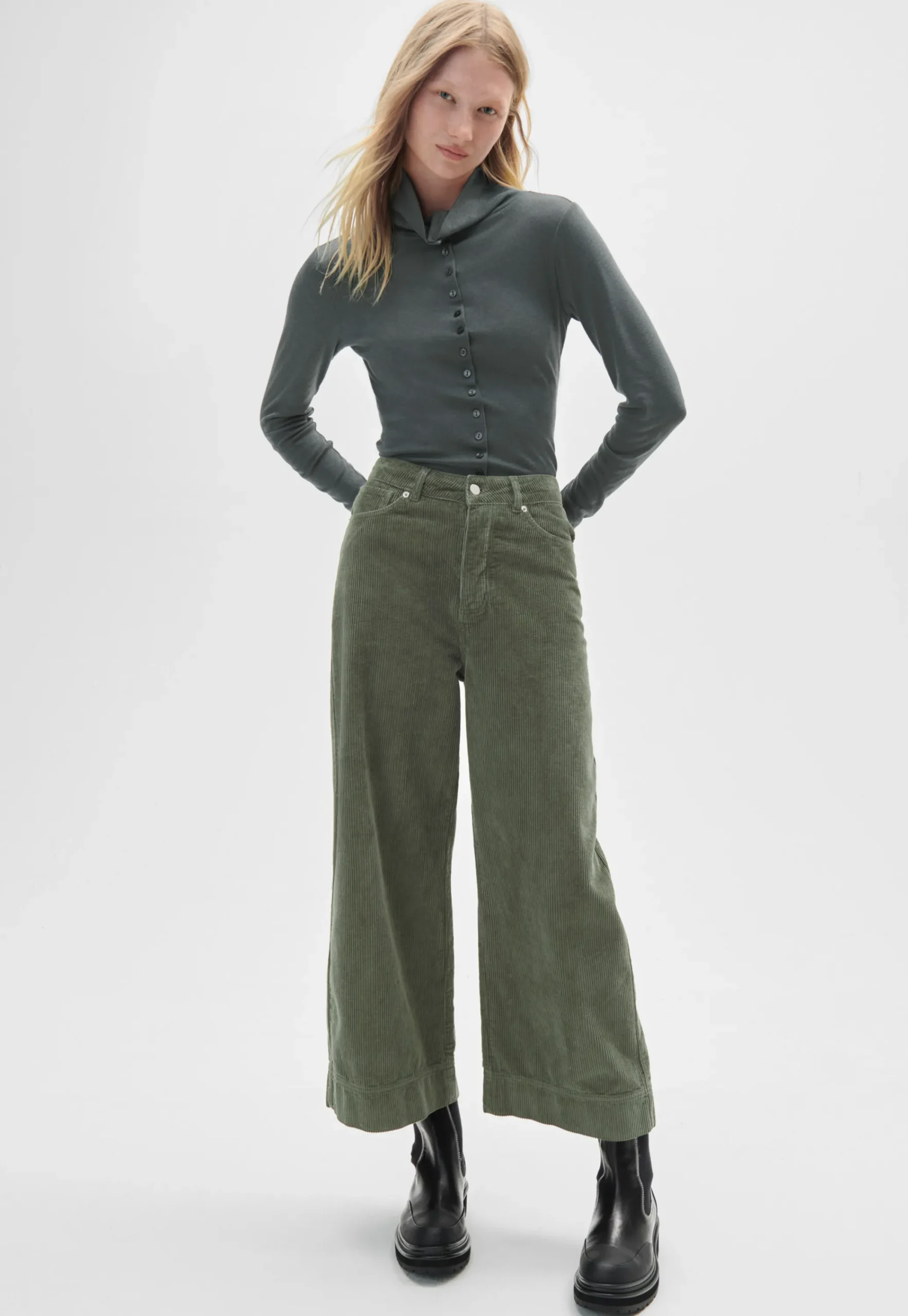 Wide-Leg Cord Trousers*Wrap London Online
