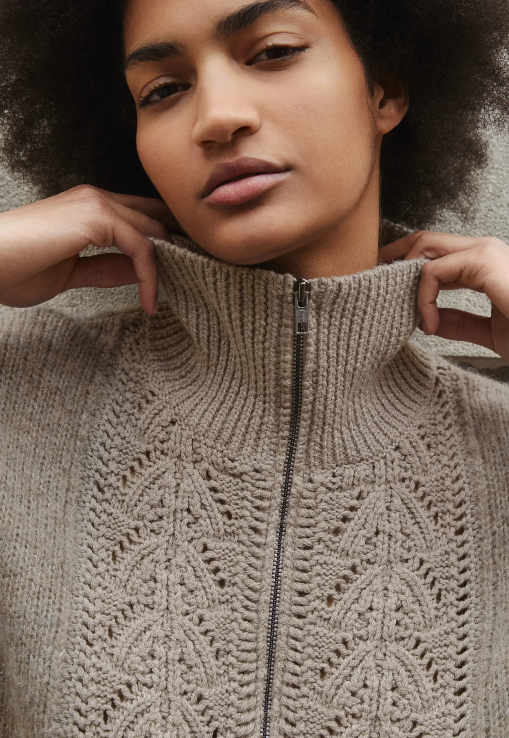 Zip-Neck Sweater*Wrap London Clearance